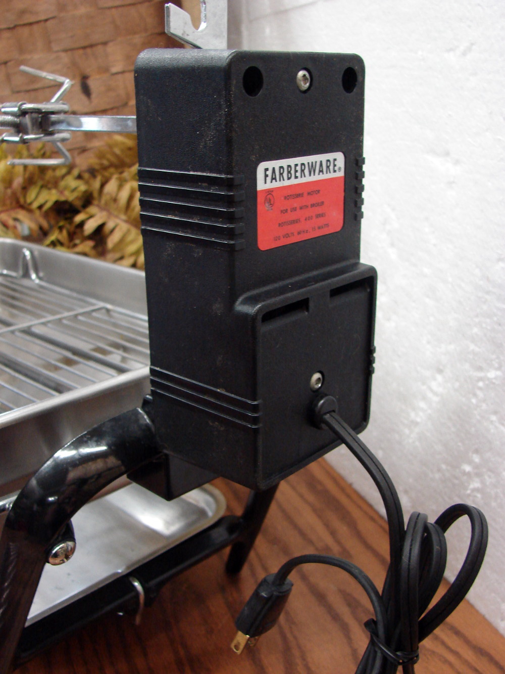 Vintage Farberware Open Hearth Grill Broiler Electric Motor Rotisserie Spatula Model 455 Tested (Copy) - Image 4