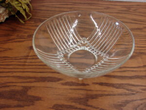 Vintage Federal Glass Park Avenue Art Deco Square Bottom 9" Bowl