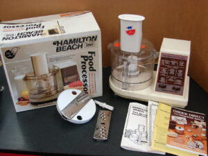 Like New Hamilton Beach Electric Food Processor #702 2 Speed Almond Original Box