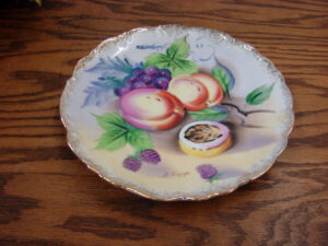 Vintage Hand Painted S. Kuzuya Fruit Pattern 8" Plate Wall Hanging