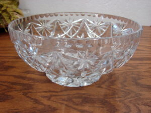 Vintage 1950's Cut Glass Pinwheel Star Heavy Crystal Footed Bowl 8"
