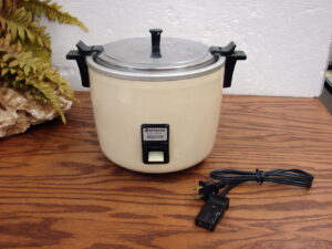 Vintage Hitatchi Tan Electric Rice Food Steamer Cooker Tested #3031