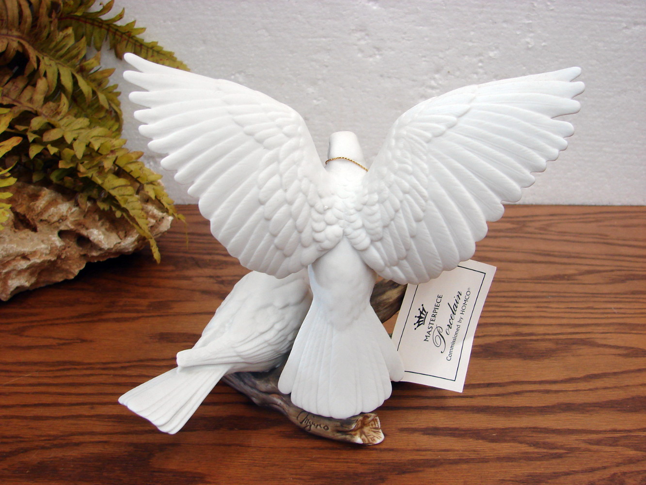 Vintage Masterpiece HomCo White Doves Heavenly Descent Figurine 1985 w/ Box - Image 3