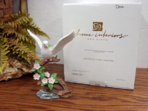 Vintage Masterpiece HomCo The Promise White Dove Figurine Apple Blossom Branch w/ Box