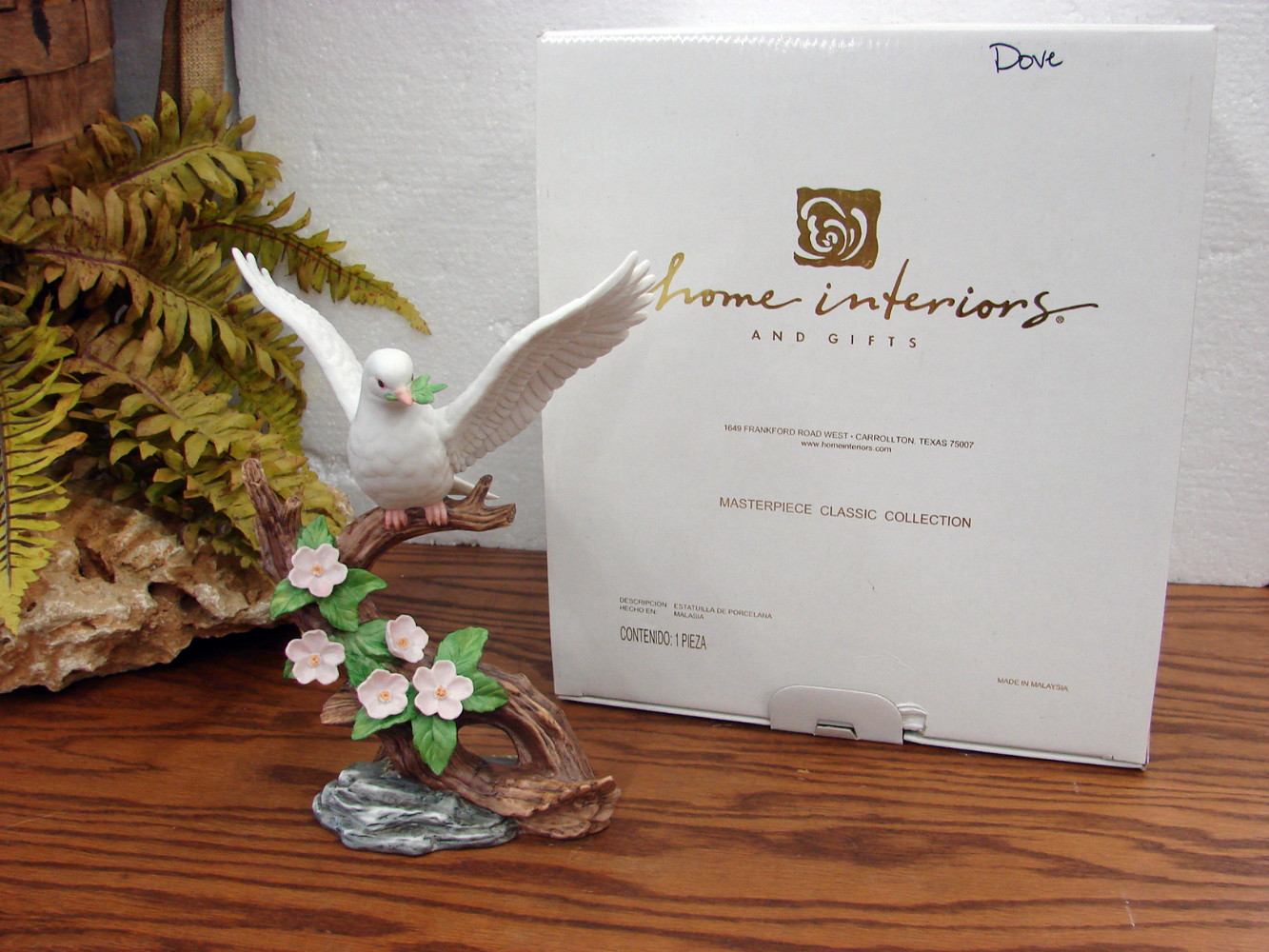 Vintage Masterpiece HomCo The Promise White Dove Figurine Apple Blossom Branch w/ Box