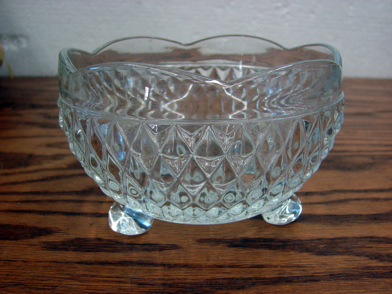 Vintage Indiana Glass Clear Diamond Point 3 Footed Glass Candy Dish