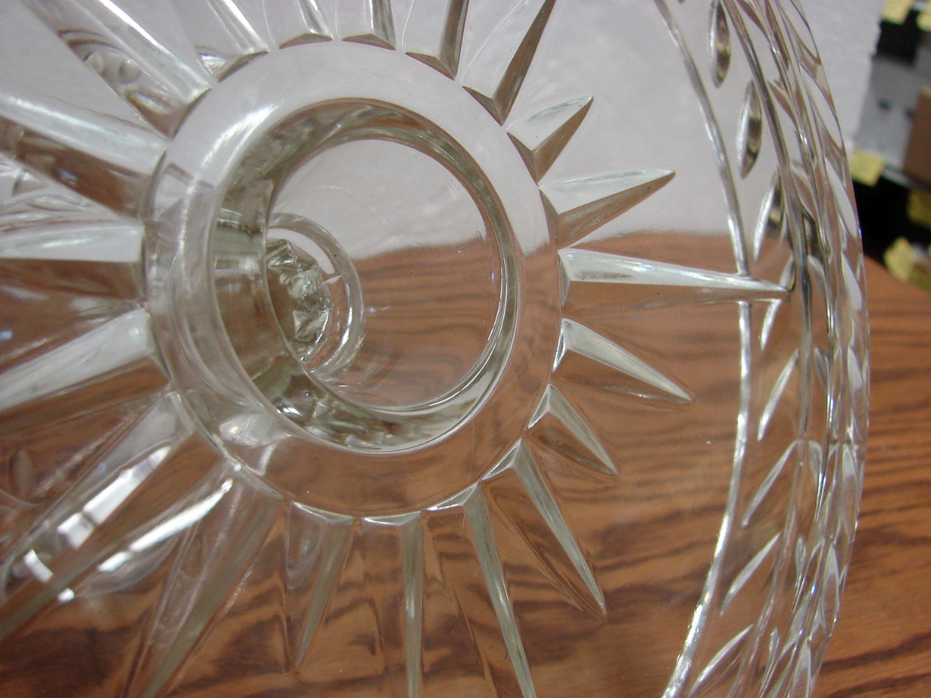 Vintage Clear Indiana Glass Willow Laurel Rum Cake Stand w/ Deep Well - Image 2