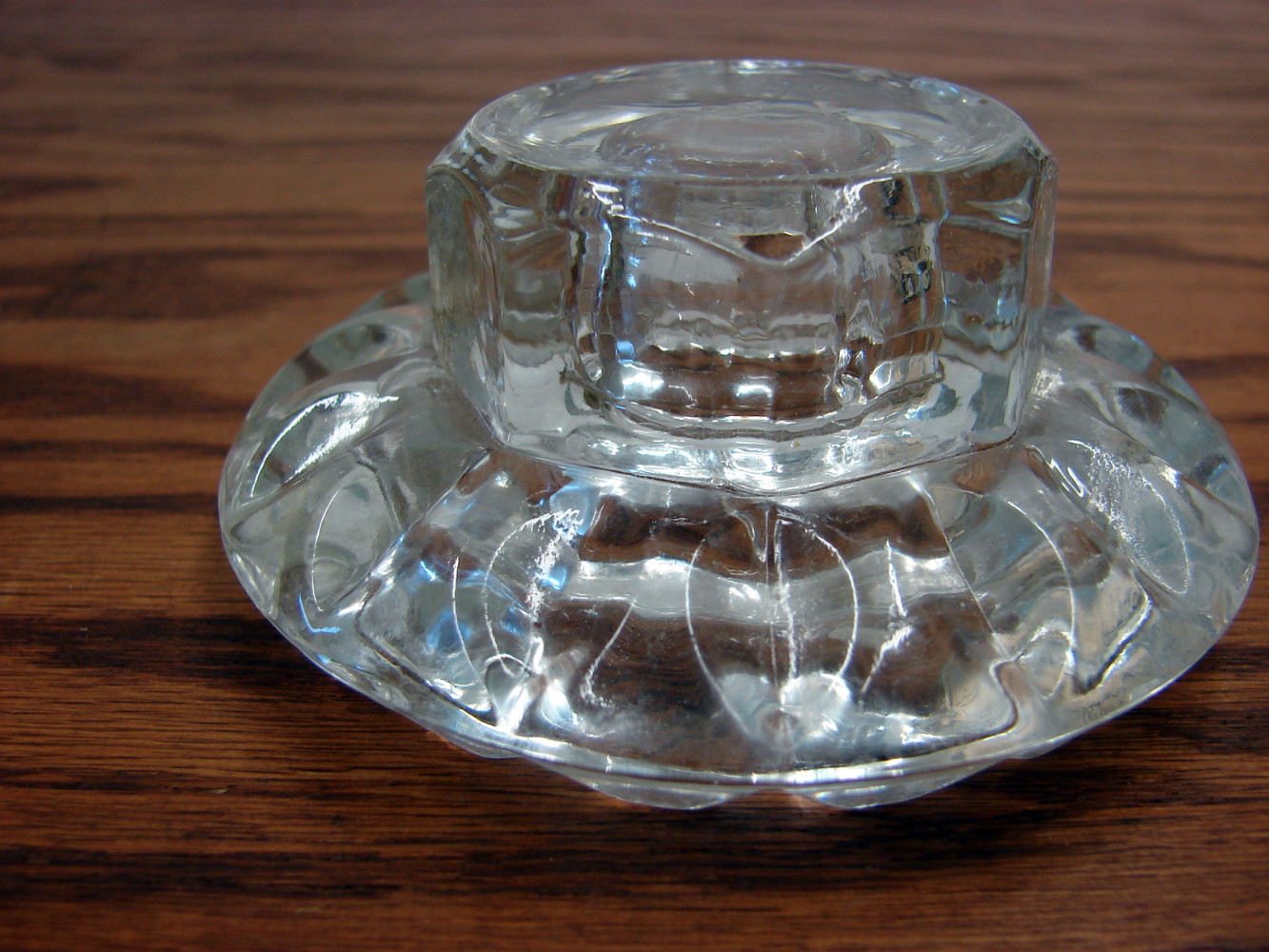 Single Vintage Indonesia Pasari Darby Glass Crystal Taper Candle Holder - Image 2