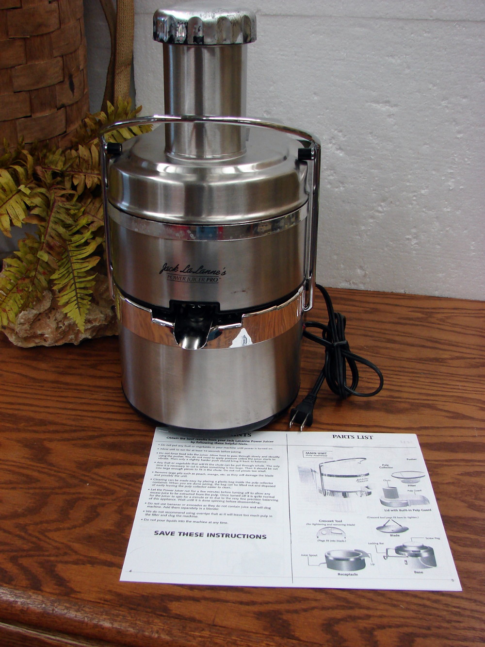 Complete Tristar Jack LaLanne's Power Juicer Pro Centrifuge Model E-1189 Tested Black Chrome