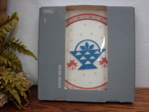 Vintage Libbey Folk Art Country Basket Design Round Server Platter in Original Box 13"
