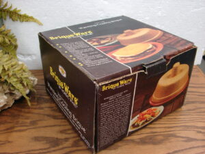 Brand New Nordic Ware Brique Ware Warming Cooling Terra Cotta Dome and Plate in Box
