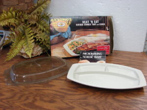 Microwaving with Nordic Ware Microwave Heat 'N Eat Divided Dinner Tray and Cover