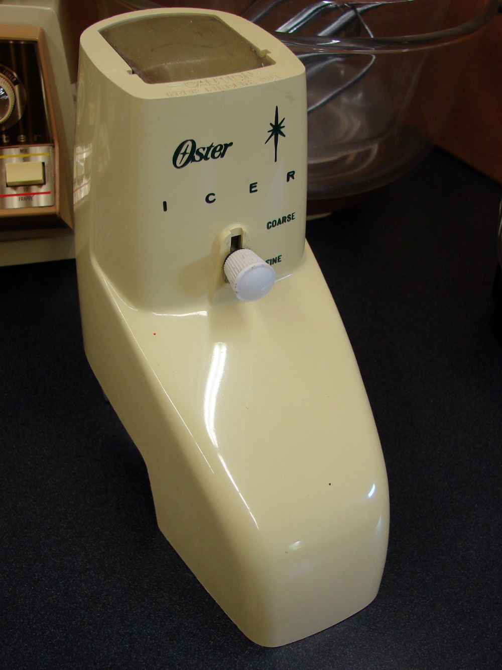 Oster Imperial Kitchen Center Stand Mixer w/ Bowls Meat Grinder Blender Icer Crusher Tested - Image 3