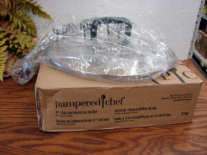 Brand New Pampered Chef #2748 Executive Glass Lid for 12" Non Stick Skillet Replacement