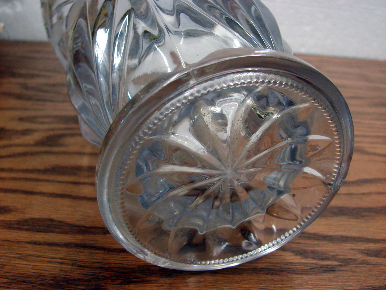 Retired Mikasa Garden Terrace Heavy Crystal Peony Rose Flower Embossed Vase 10" - Image 2
