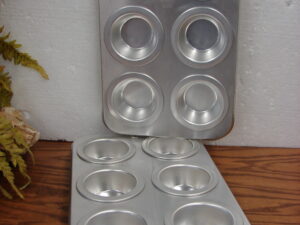 Set/2 Brand New Rema Air Bake Double Wall Aluminum Muffin Cup Cake Tins Pans