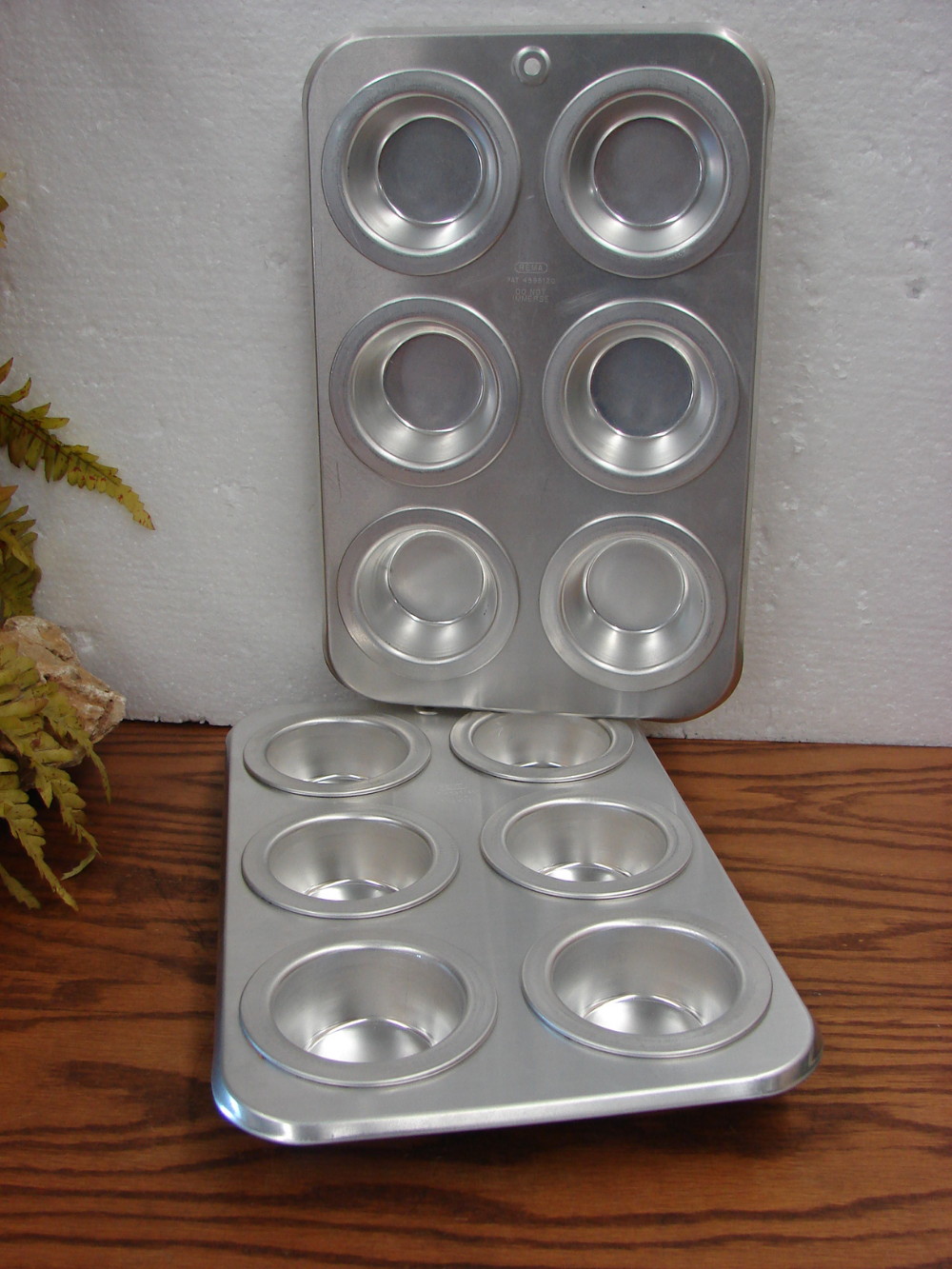 Set/2 Brand New Rema Air Bake Double Wall Aluminum Muffin Cup Cake Tins Pans