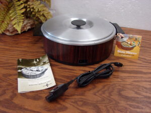Like New Vintage Remington Electrical Stay Warm Food Warmer #SD-1 w/ Divider Electric Cord