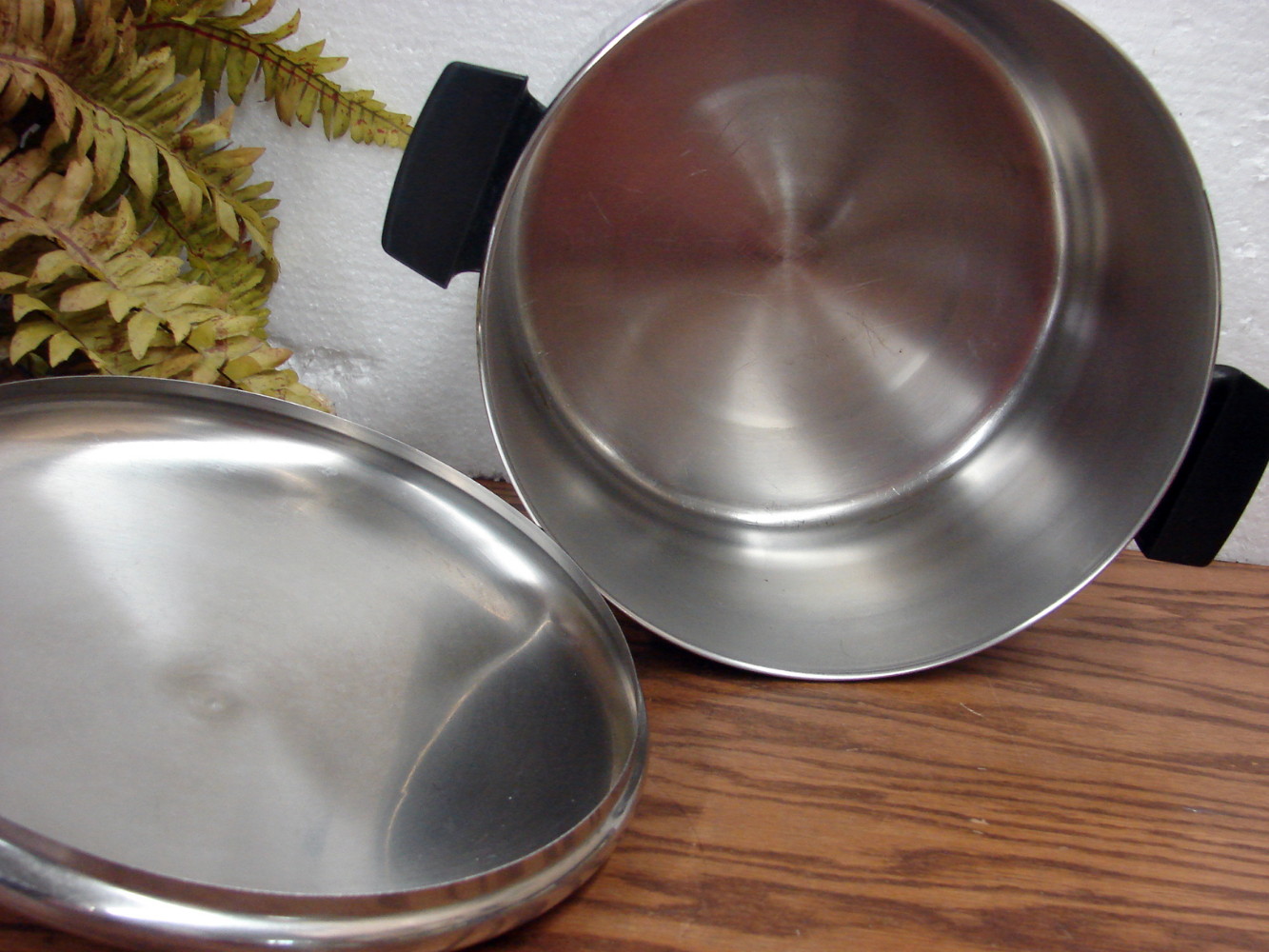 Vintage Used Revere Ware 8 qt Stainless Steel Stockpot with Lid - Image 2
