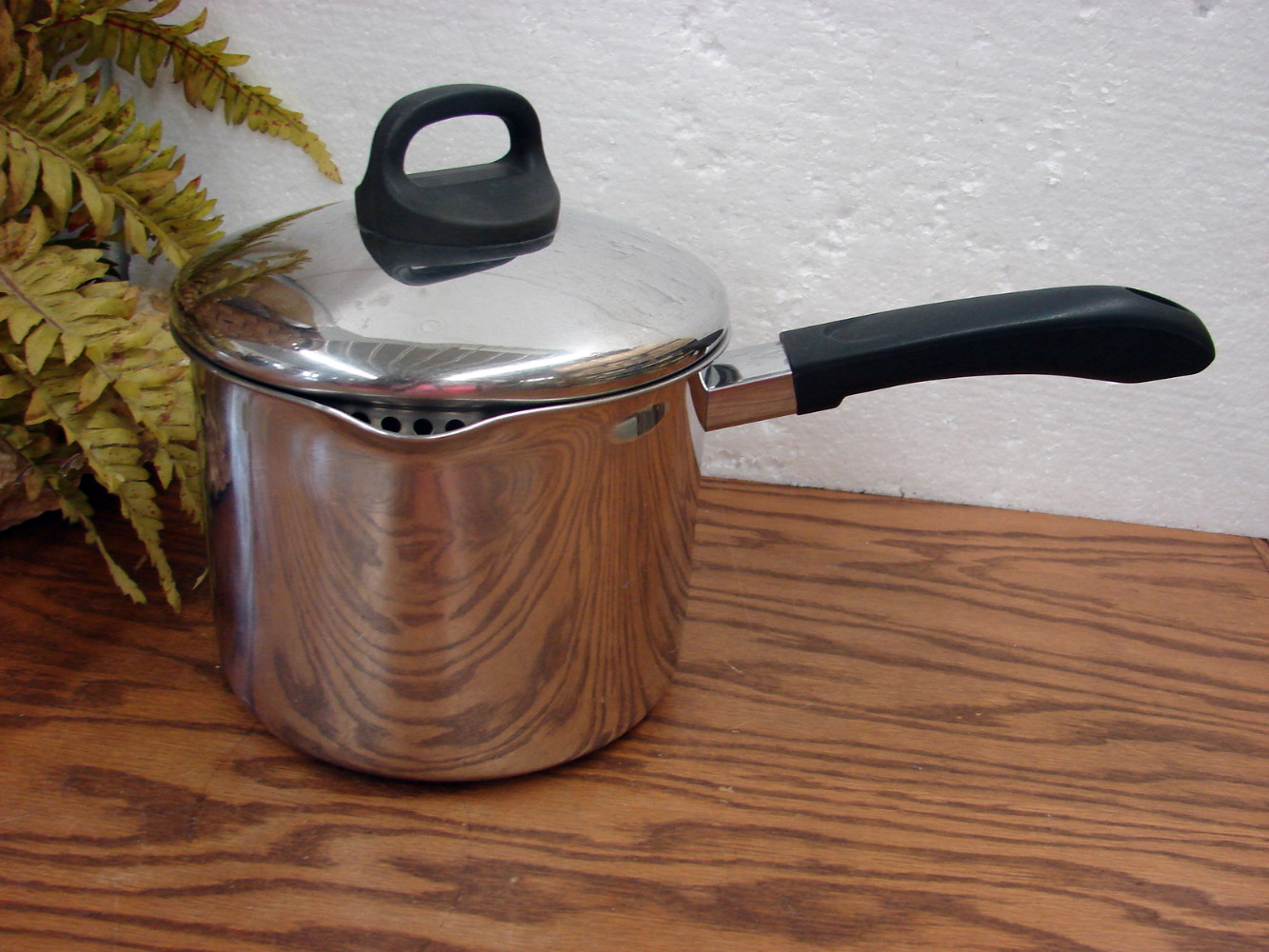 Vintage Double Spout Stainless Steel Revere Ware 3 1/2 qt Sauce Pan w/ Strainer Lid