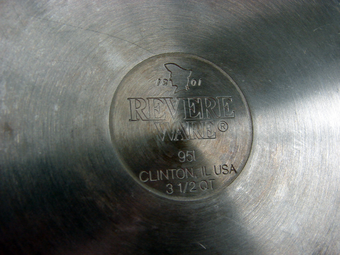 Vintage Double Spout Stainless Steel Revere Ware 3 1/2 qt Sauce Pan w/ Strainer Lid - Image 3