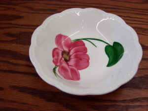 Vintage Hand Painted Stetson Heritage Ware 5" Bowl