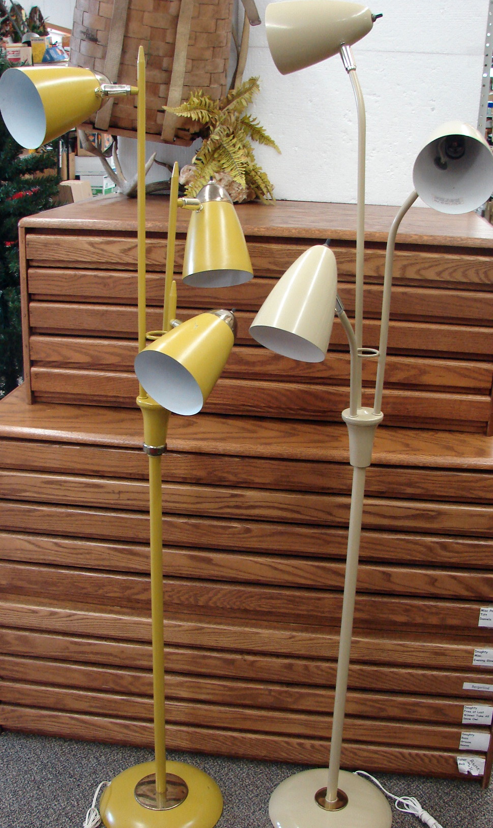 Vintage MCM Atomic Cone Triple Industrial Gerald Thurston Style Floor Lamp Yellow - Image 2