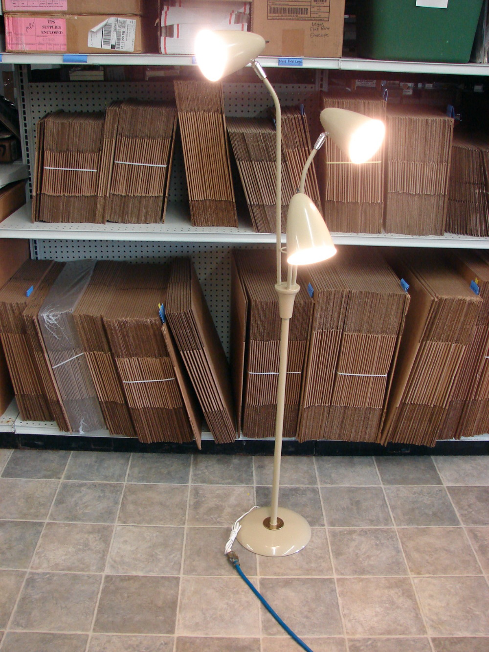 Vintage MCM Atomic Cone Triple Industrial Gerald Thurston Style Floor Lamp Tan - Image 5