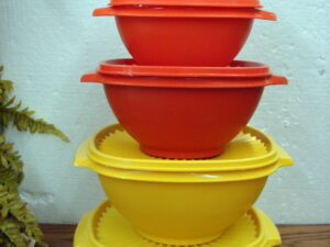 Vintage Tupperware Set/5 Orange Yellow Servalier Lidded Square Bowls 836 838 840