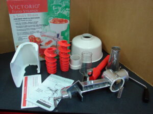 Like New VillaWare Victorio Food Strainer Sauce Maker #200 w/ Box