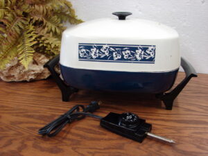 Vintage West Bend Electric Skillet Chicken Fryer Blue Pattern Square Tested #72010