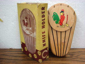 Brand New 1950's Vintage Wood Wall Hanging Rooster Axe Knife Holder Block