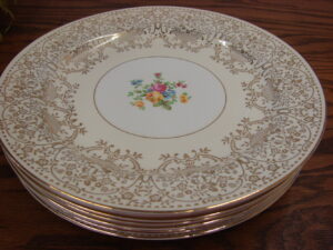 Vintage Homer Laughlin Set/8 Dinner Plates Eggshell Nautilus Gold Filigree Floral N1666