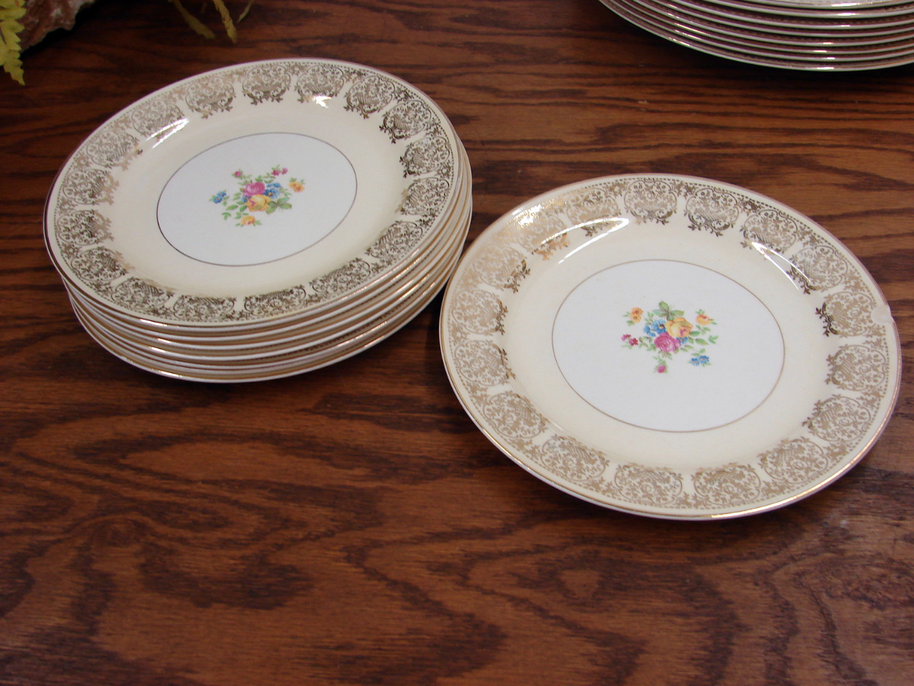 Vintage Homer Laughlin Salad Plates Eggshell Nautilus Gold Filigree Floral N1666