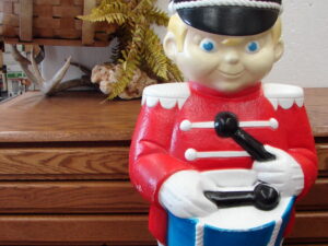 Large Vintage Blow Mold Drummer Boy Toy Soldier w/ Drum Outdoor Decor 34" No Light