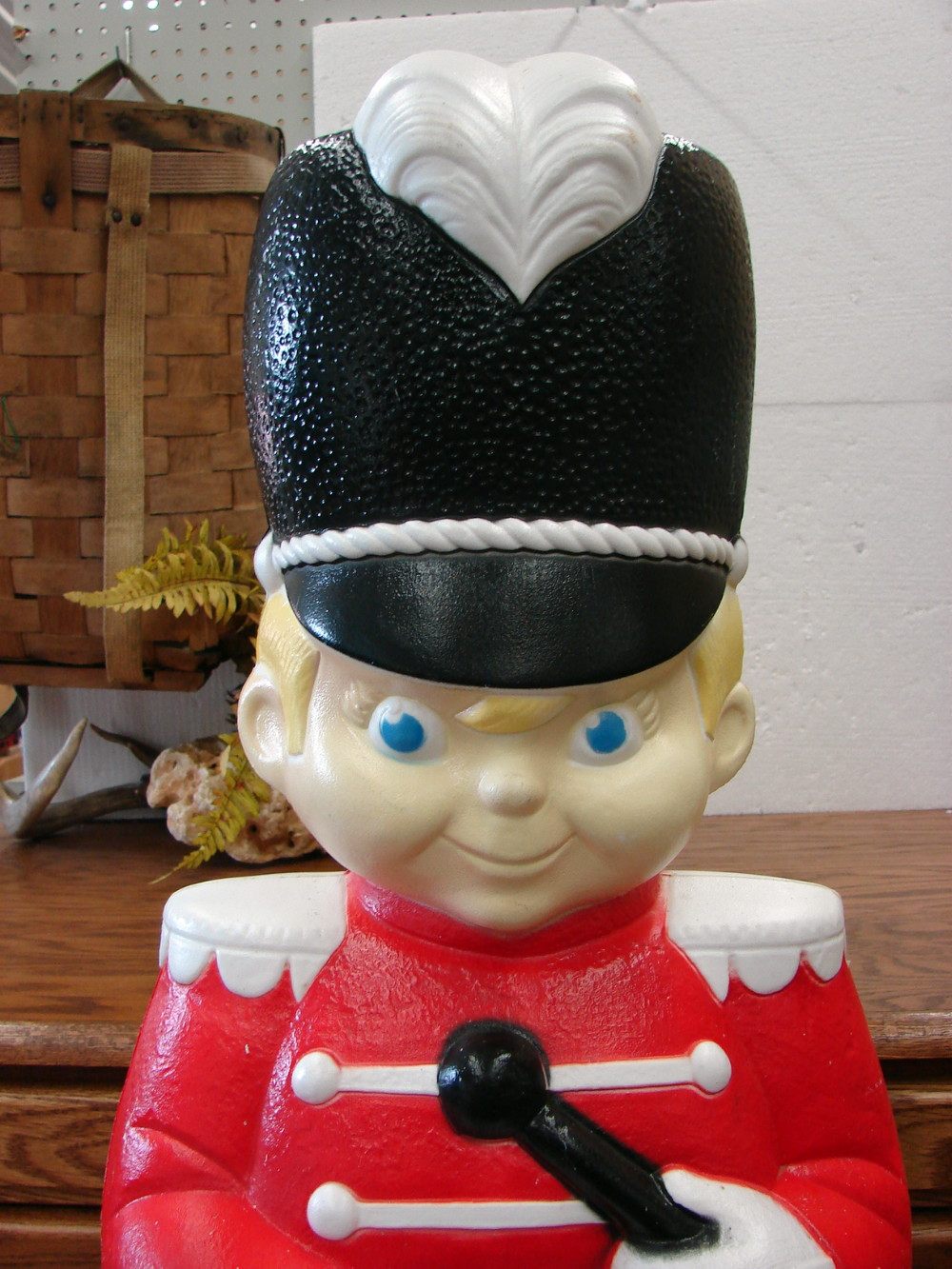 Large Vintage Blow Mold Drummer Boy Toy Soldier w/ Drum Outdoor Decor 34" No Light - Image 2