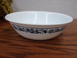 Vintage Corning Ware Corelle Old Town Blue Onion 8 1/2" Serving Bowl
