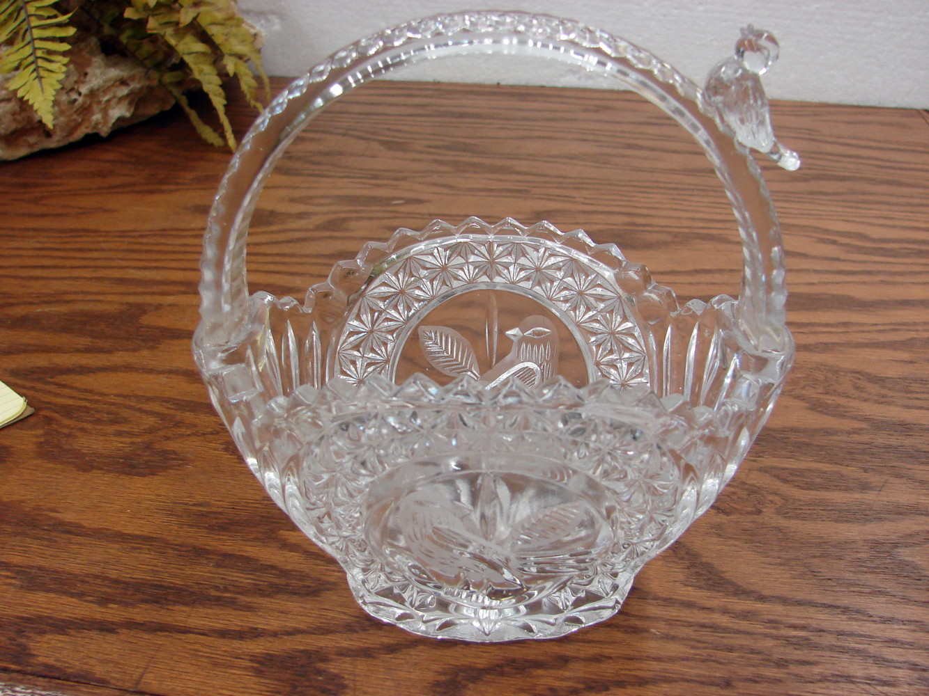 Hofbauer Byrdes W. Germany 24% Lead Crystal Basket Bird on Handle