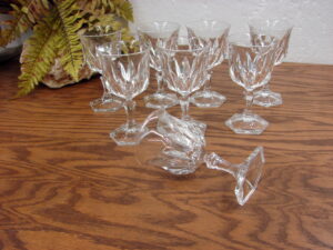 Set/8 Cristal d'Arques Durand Chaumont France Wine Glasses from France