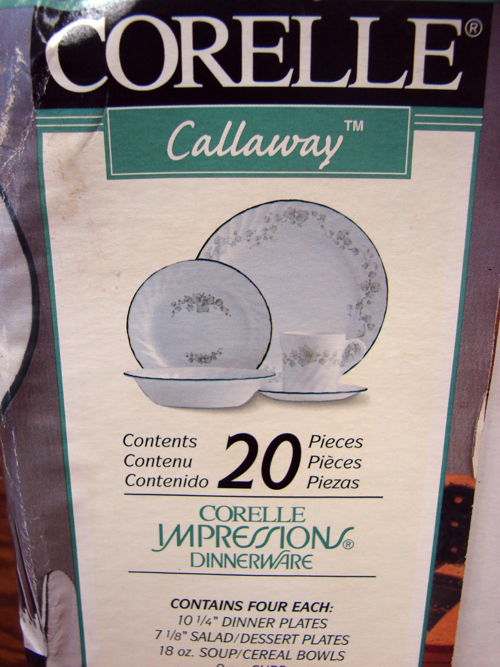 Brand New Corning Callaway Green Ivy Corelle 20 pc Dinnerware Set Sealed Box - Image 2