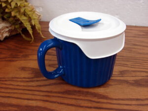 Corning Ware Colours 22 oz Stoneware Soup Mug w/ Lid Royal Blue