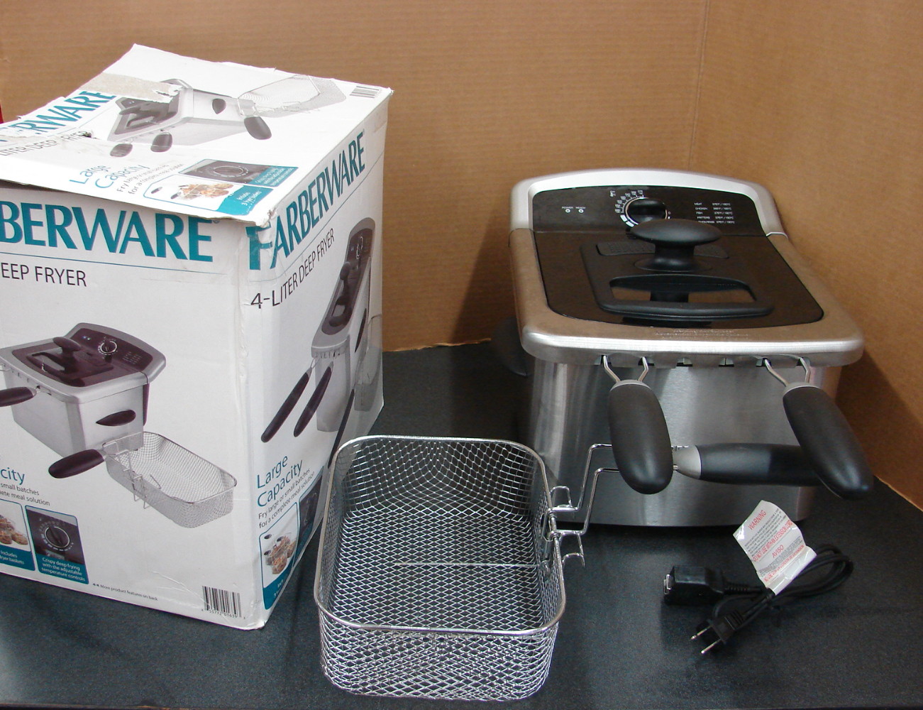 Farberware 4 Liter Large Capacity Deep Fryer Complete Tested Working Original Box