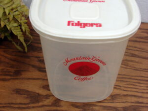 Vintage Folgers Mountain Grown 12 Cup Rubbermaid Canister Coffee Storage