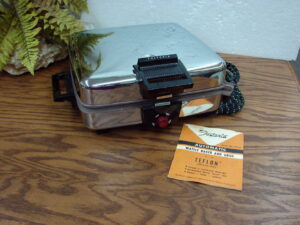 Vintage Automatic Fostoria Electric Waffle Grill Chrome Reversible Plates Tested w/ Manual #37105