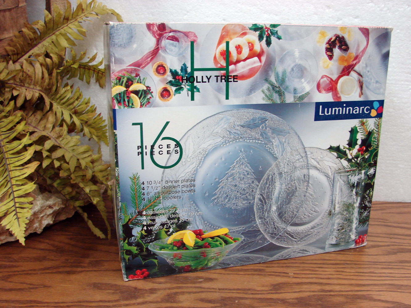 Brand New 16 pc Luminarc Holly Tree Glass Dinnerware Set w/ Cooler Tumblers Christmas Holiday - Image 2