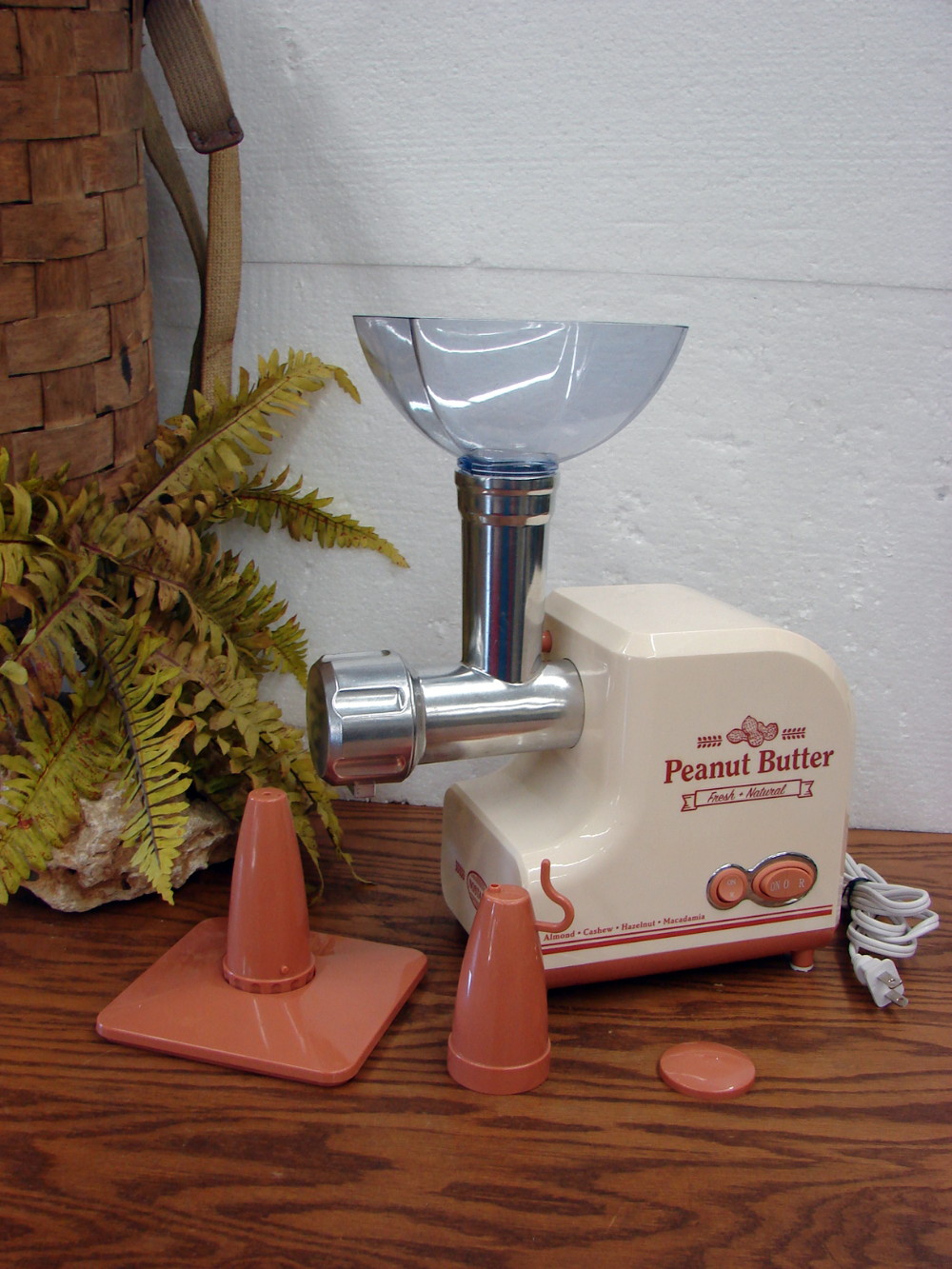 Like New Nostalgia Products Homemade Peanut Butter Maker PBM500 w/ Instructions