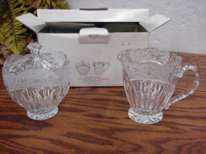 Vintage Brand New Oneida Southern Garden Lead Crystal Germany Sugar w/ Lid and Creamer