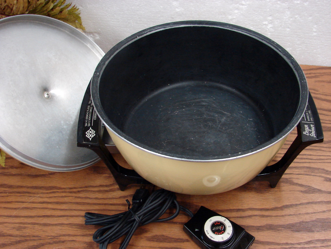 Vintage Oster Imperial Brown Simmer Non Stick 5 Qt Slow Cooker Harvest Gold Fade #669 - Image 2