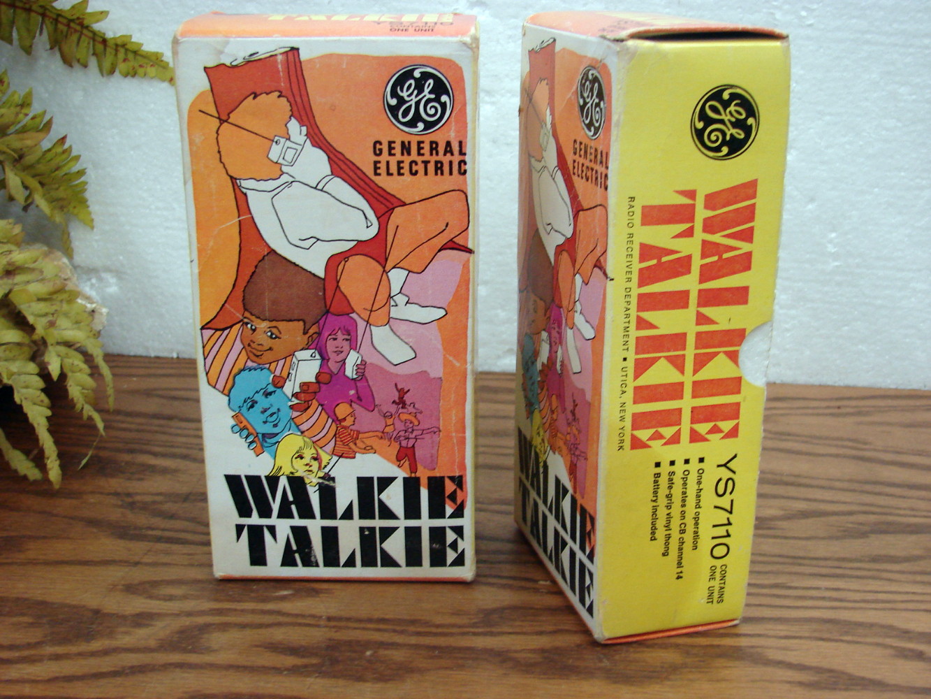 Set/2 Vintage Complete 1960-70's GE Walkie Talkie Radio's Tested Working Original Boxes - Image 2