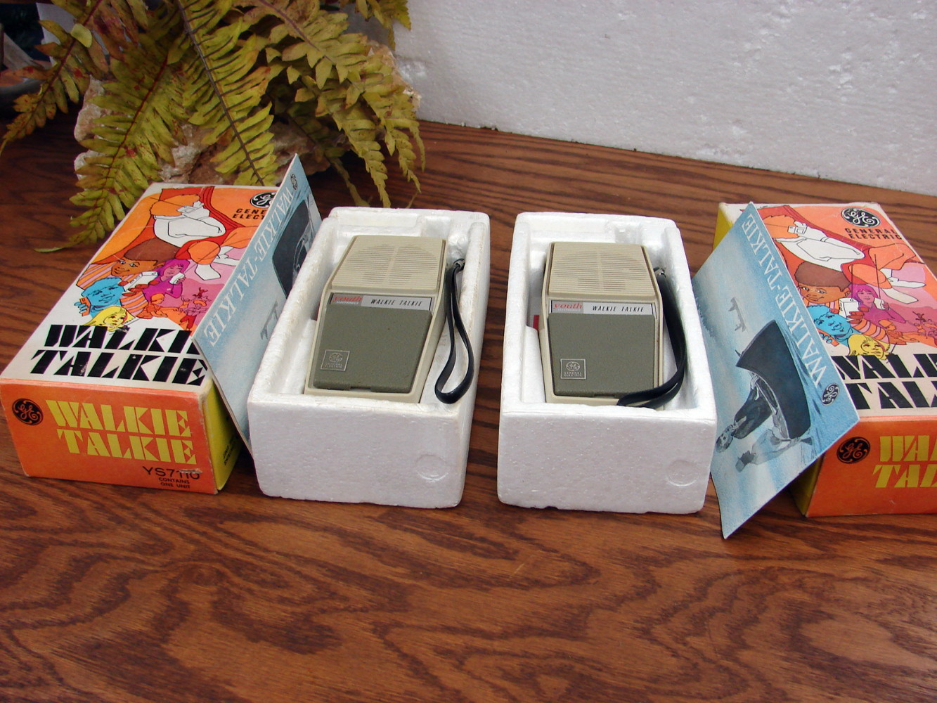 Set/2 Vintage Complete 1960-70's GE Walkie Talkie Radio's Tested Working Original Boxes
